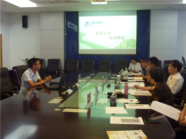 大賽評委專家們對佛山市真空泵廠有限公司代表進行提問現(xiàn)場 大賽評委專家們對佛山市真空泵廠有限公司代表進行提問現(xiàn)場